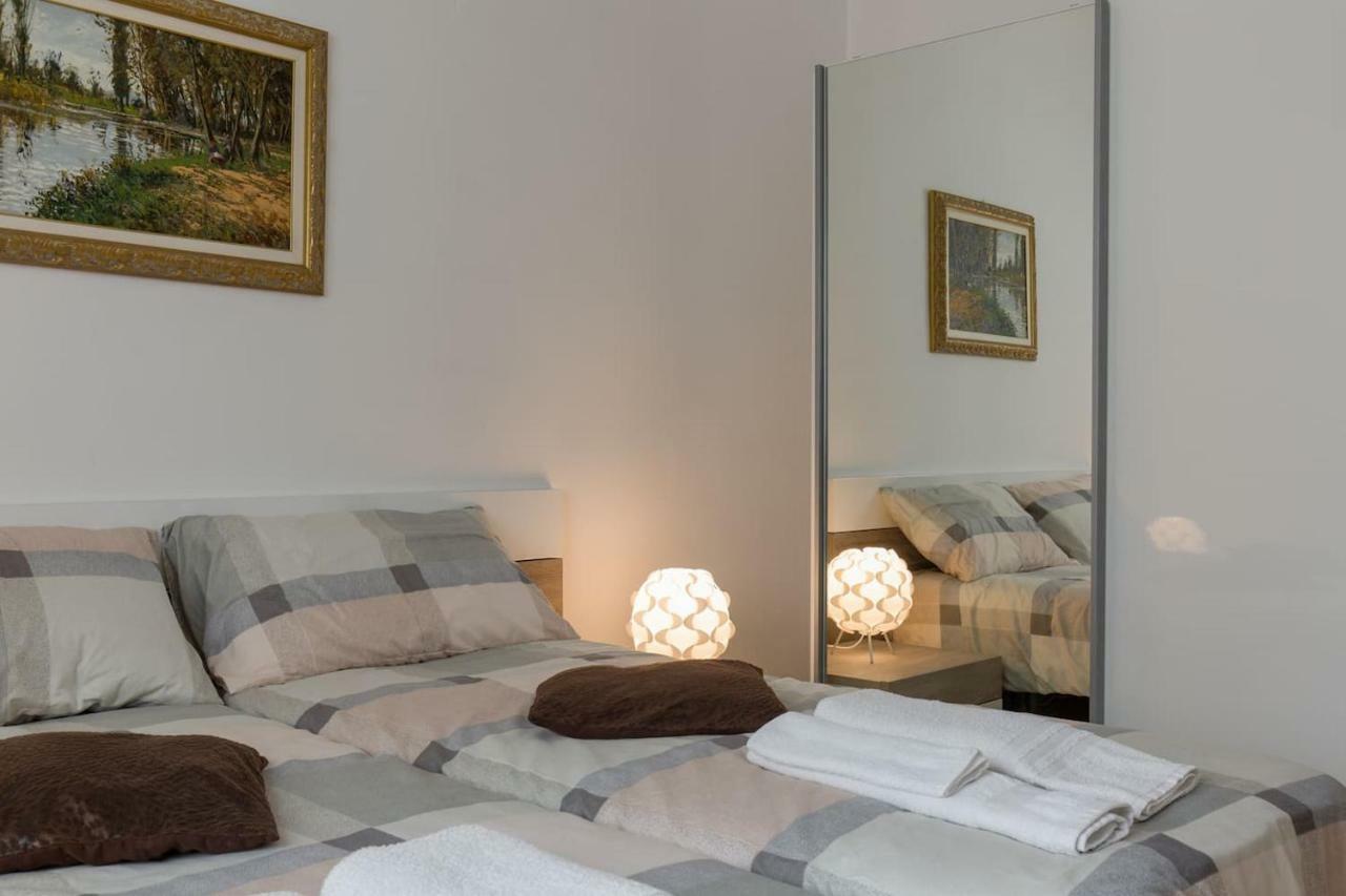 Ferienwohnung A Casa Di Giudy Desenzano del Garda Exterior foto
